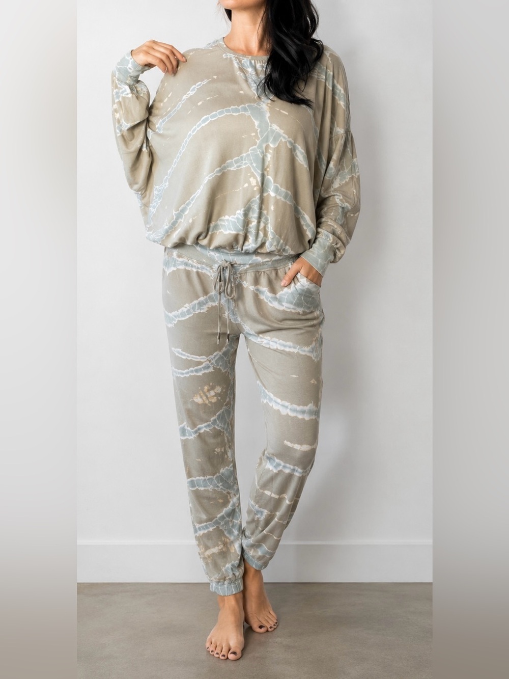 YoungFabulous&Broke Taupe&Blue Tie-Dye Sweatshirt & Sweatpants Set - Size XS/S